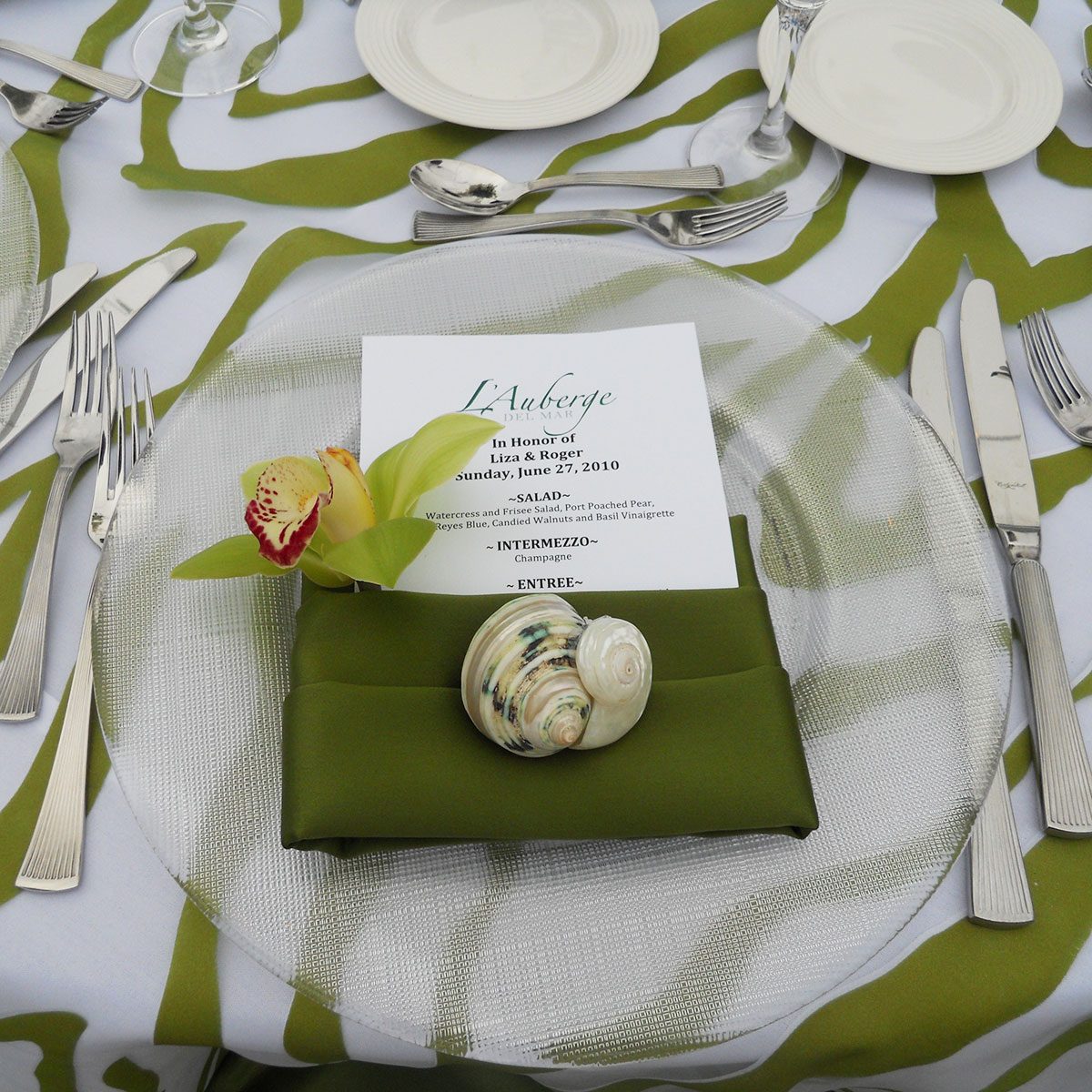 Eggplant Lamour Napkin - Image 3