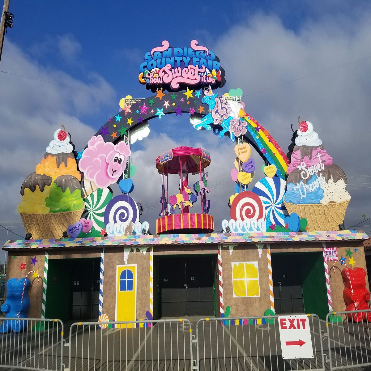 Giant Gummy Bear (Turquoise) - Image 4