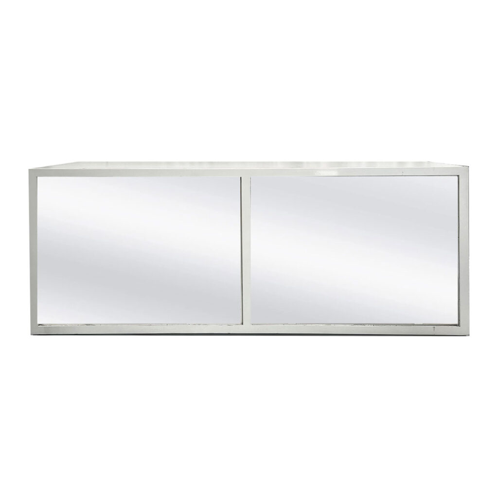 Blanca Bar, Mirror Façade