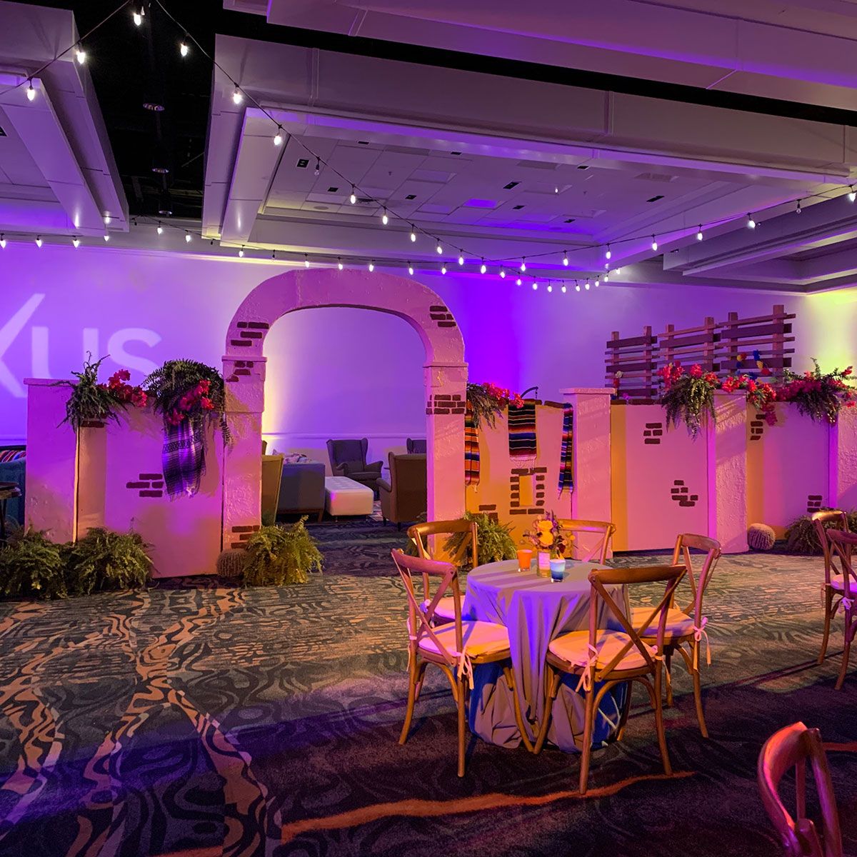 Stucco Courtyard Wall & Arch - Image 3