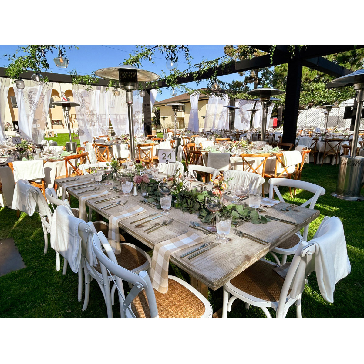 Heritage Dining Table (Traditional) - Image 7