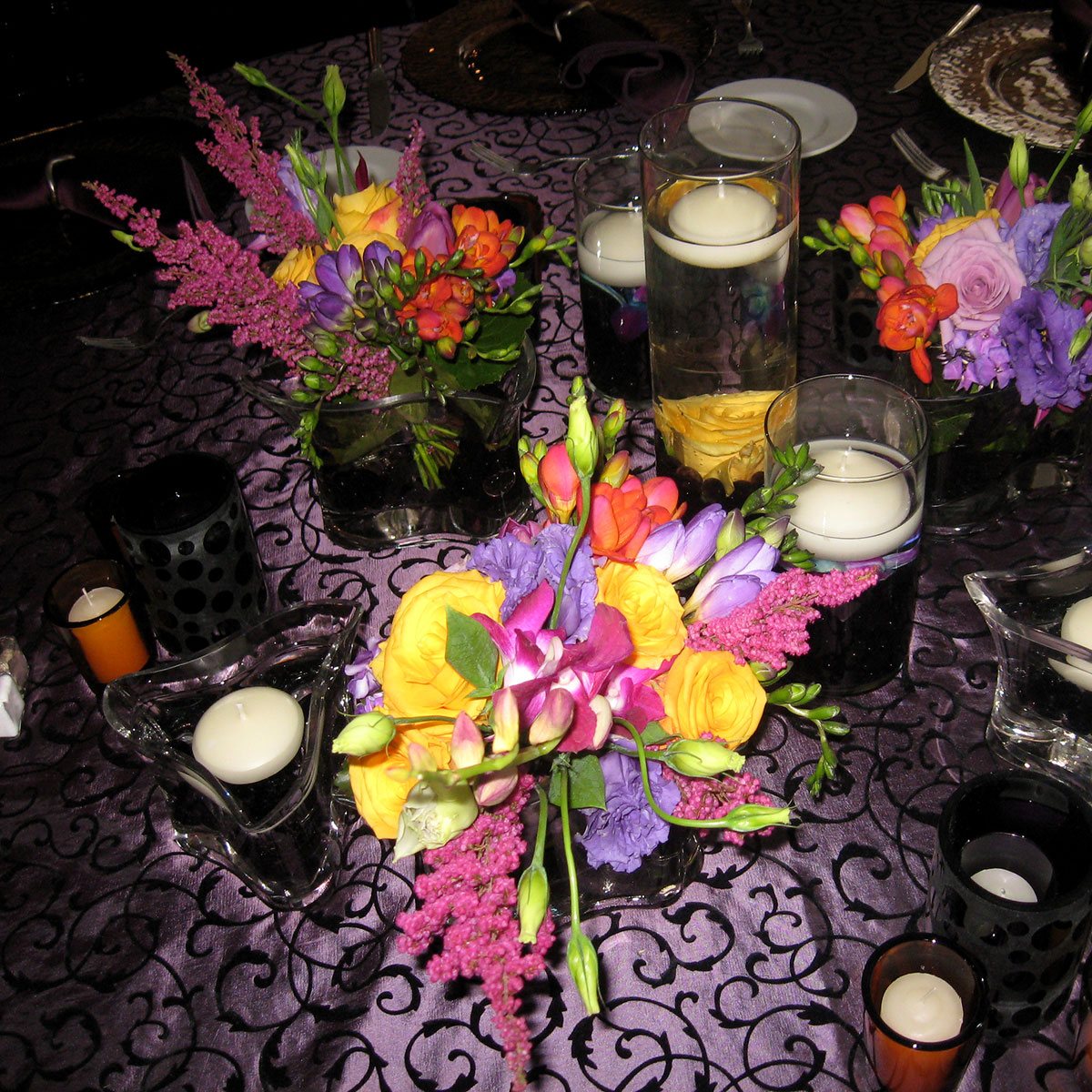 Heather Malaga Flock Table Linen - Image 2