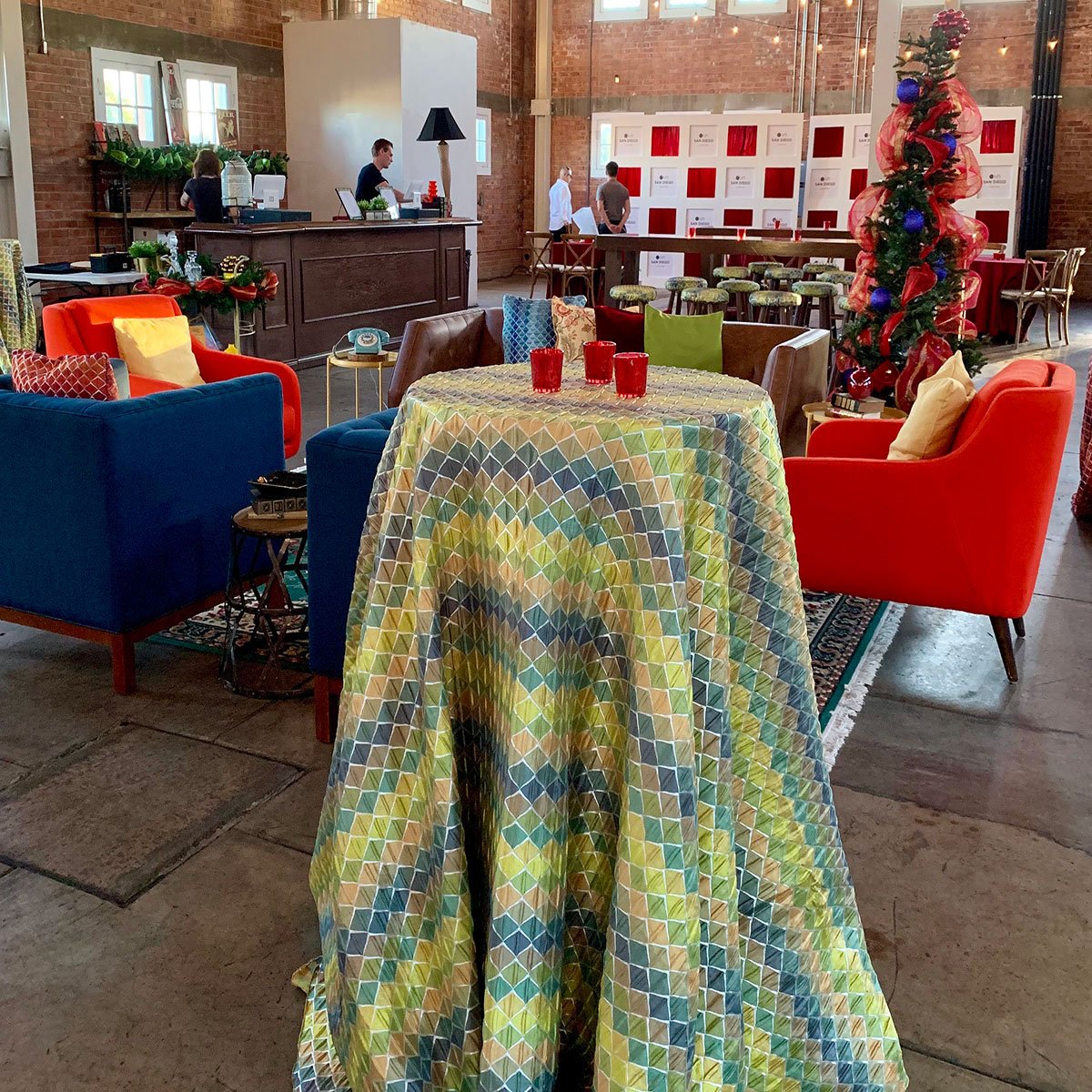 Peridot Montage Table Linen - Image 2