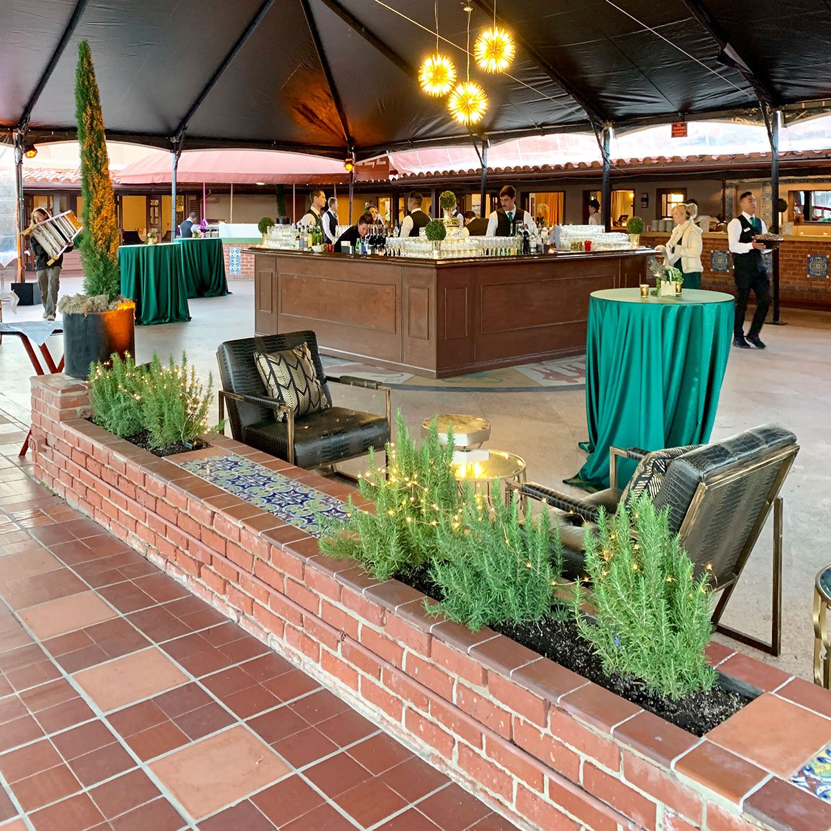 Hunter Green Shantung Table Linen - Image 3