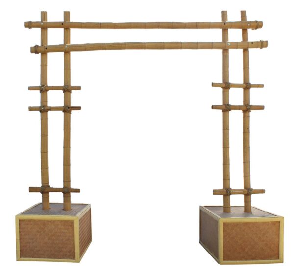 La Haula Arch (11'H)