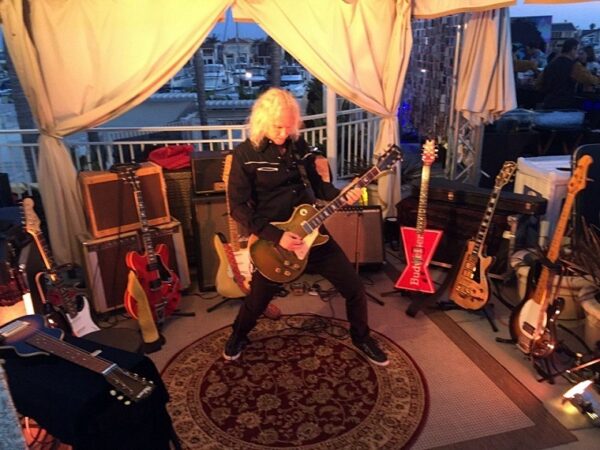 Vintage Guitar Station