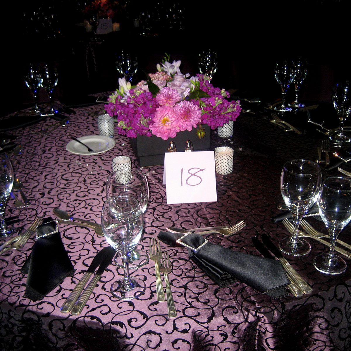 Heather Malaga Flock Table Linen - Image 3