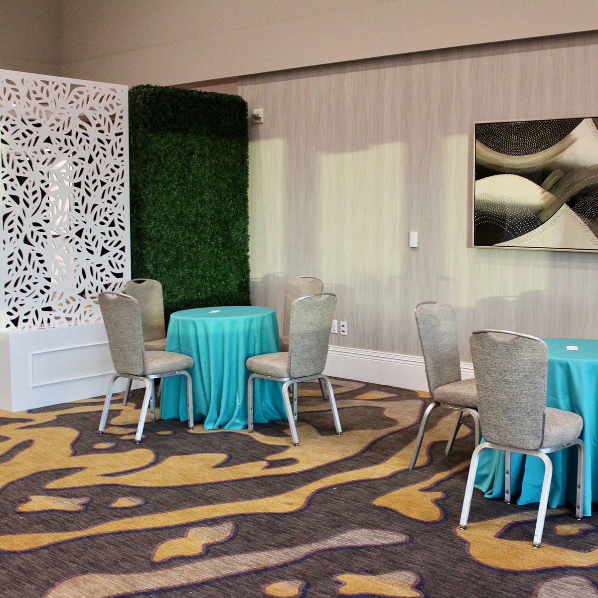 Jade Poly Table Linen - Image 3