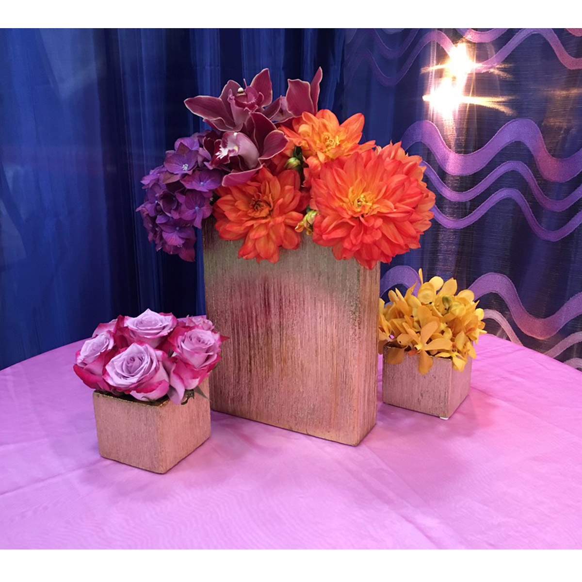 Gold Etched Cube - Image 3