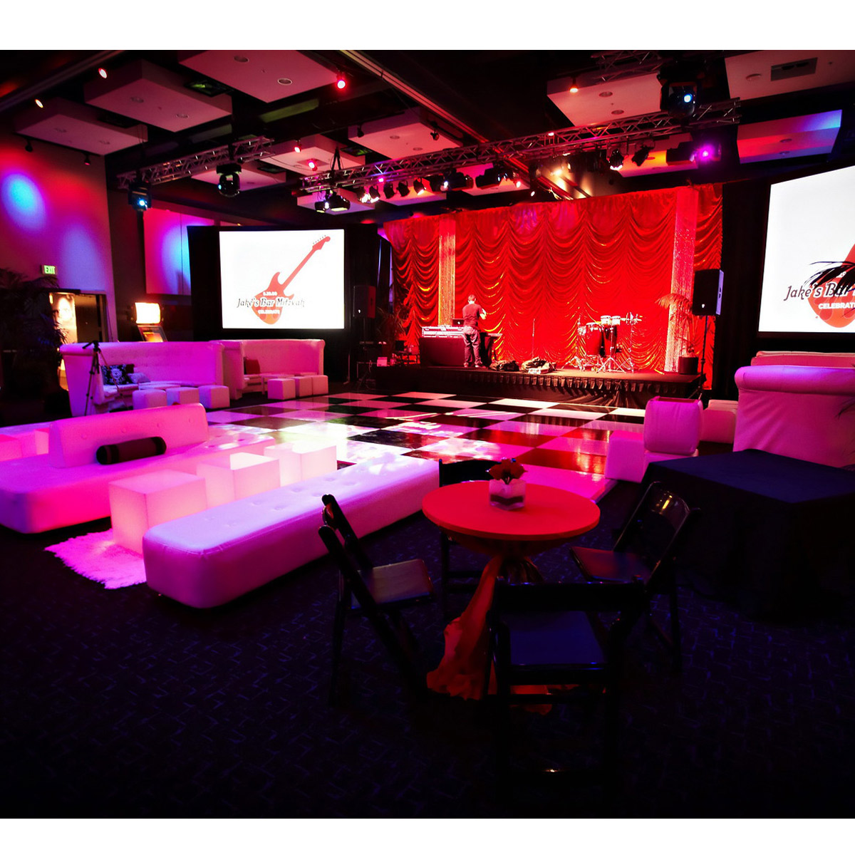 Red Austrian Puff Drape - Image 2