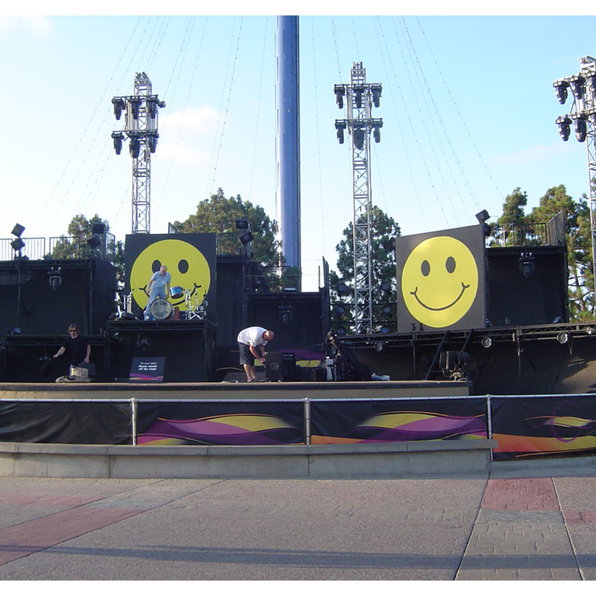 Smiley Face Panel - Image 2