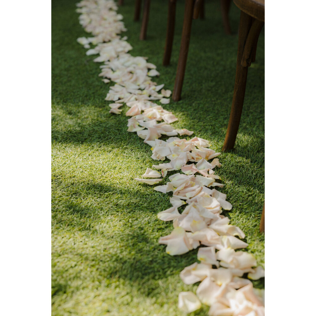 Aisle Petal Border